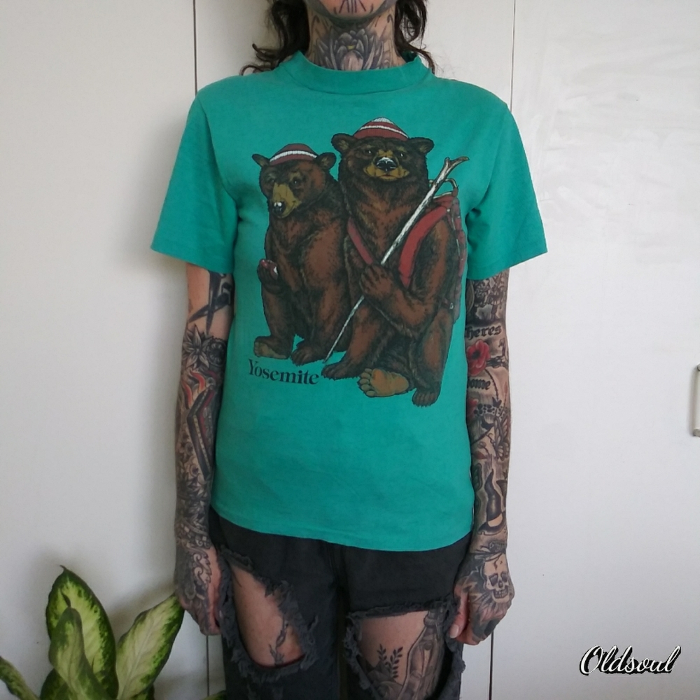 Vintage Hanes Mens Green Yosemite hiking bears